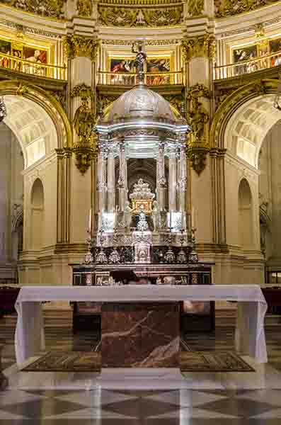 Granada 130 - catedral.jpg